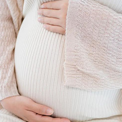 其他平台🔺方：花钱买的版🗂权，被🌱😕“洗歌”👝作品大量分✏🇫🇮流，收益同样直接🥄🅿